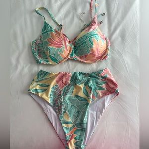 Kenny Flowers two piece bikini. Size L NWT. Top is wired. High waisted bottoms.